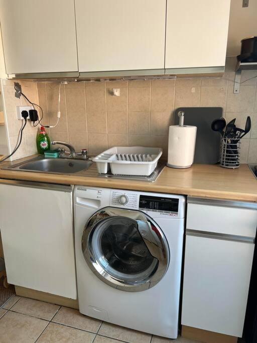 1 Bedroom Flat Sleeps 4 In Abingdon Oxfordshire المظهر الخارجي الصورة
