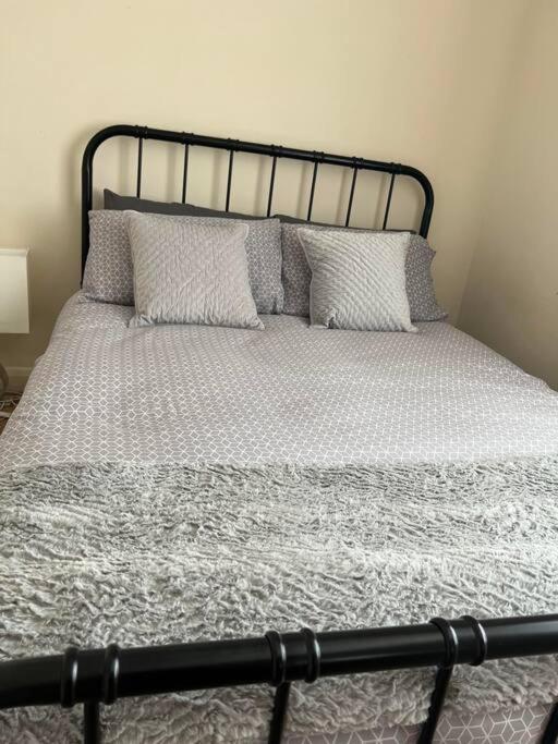 1 Bedroom Flat Sleeps 4 In Abingdon Oxfordshire المظهر الخارجي الصورة