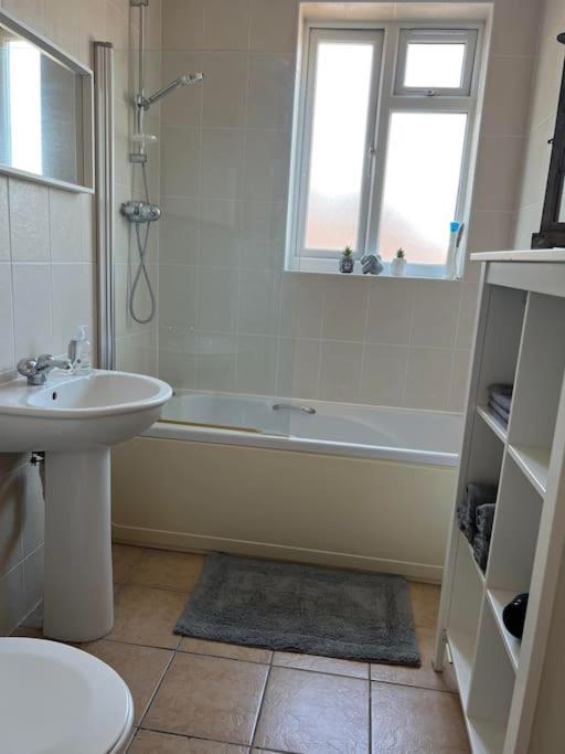 1 Bedroom Flat Sleeps 4 In Abingdon Oxfordshire المظهر الخارجي الصورة