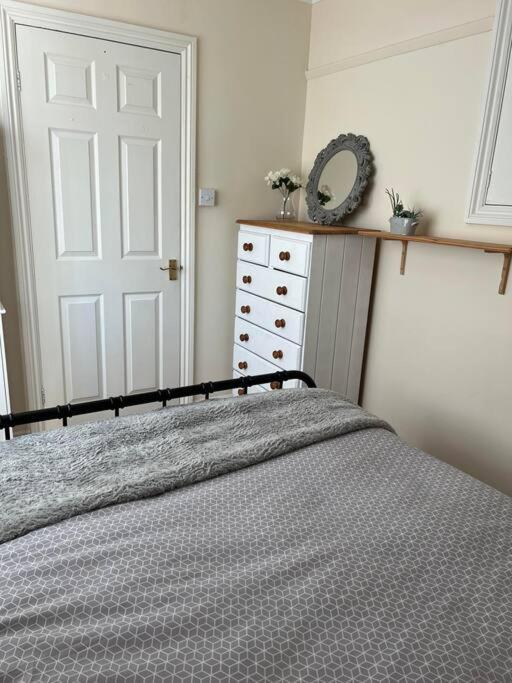 1 Bedroom Flat Sleeps 4 In Abingdon Oxfordshire المظهر الخارجي الصورة